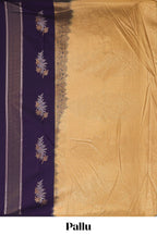 Borderless violet floral design semi soft silk saree with contrast pallu and blouse