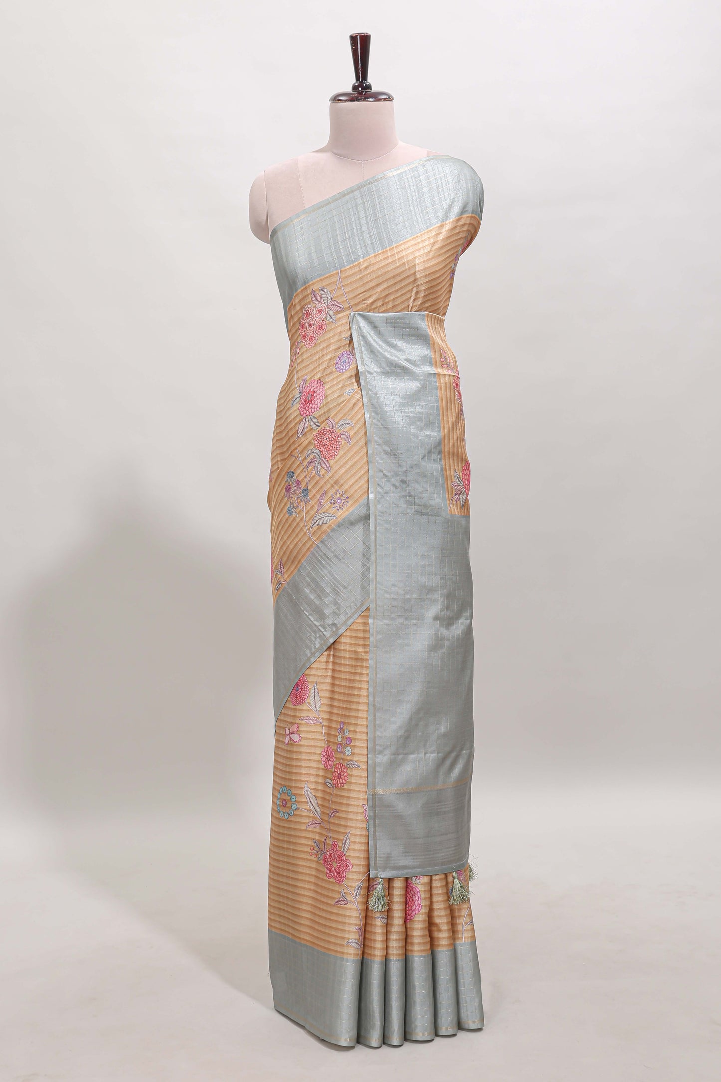 Sandal striped floral design tussar saree with contrast border and blouse