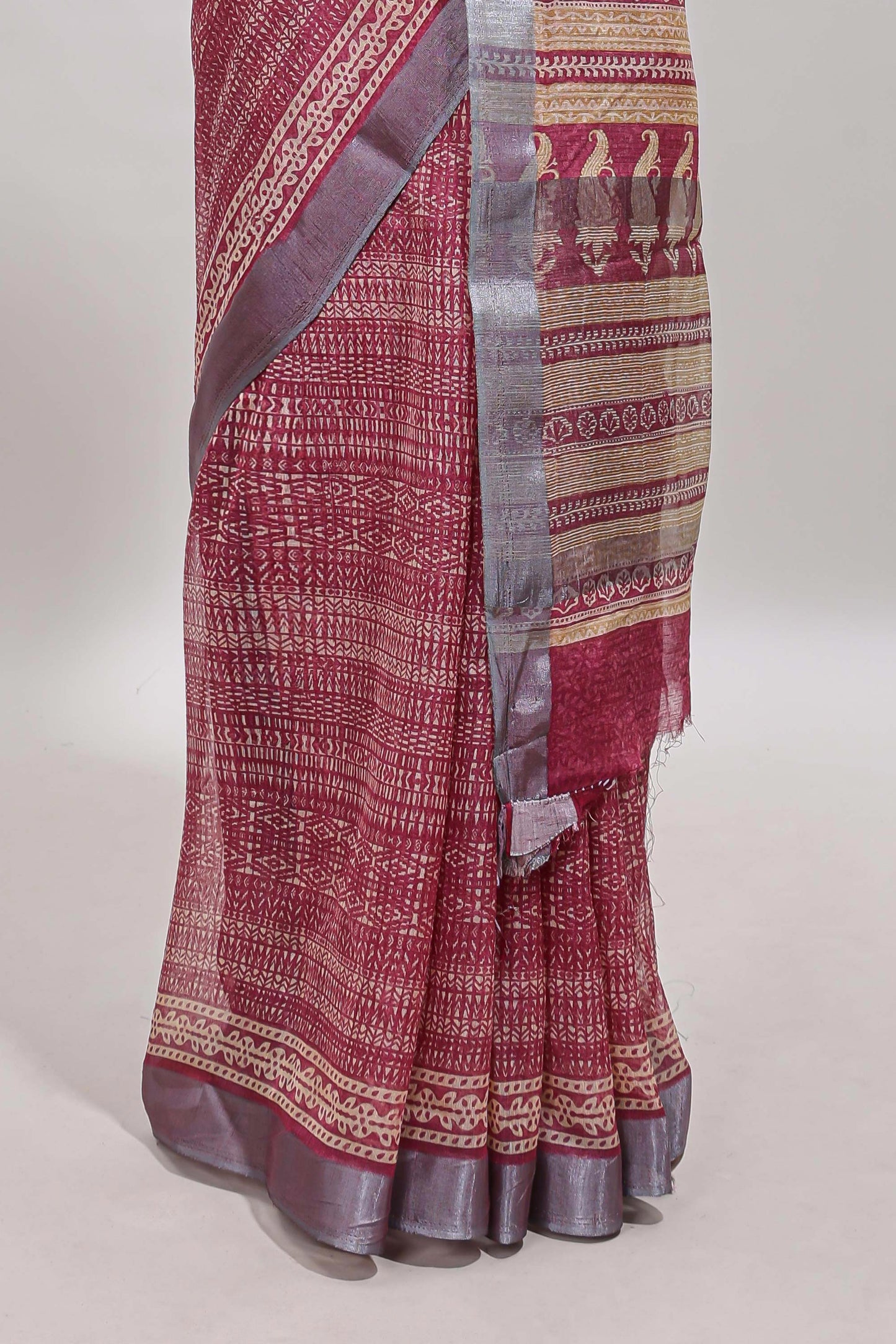 Onion pink geometric design semi tussar saree with contrast border and matching blouse
