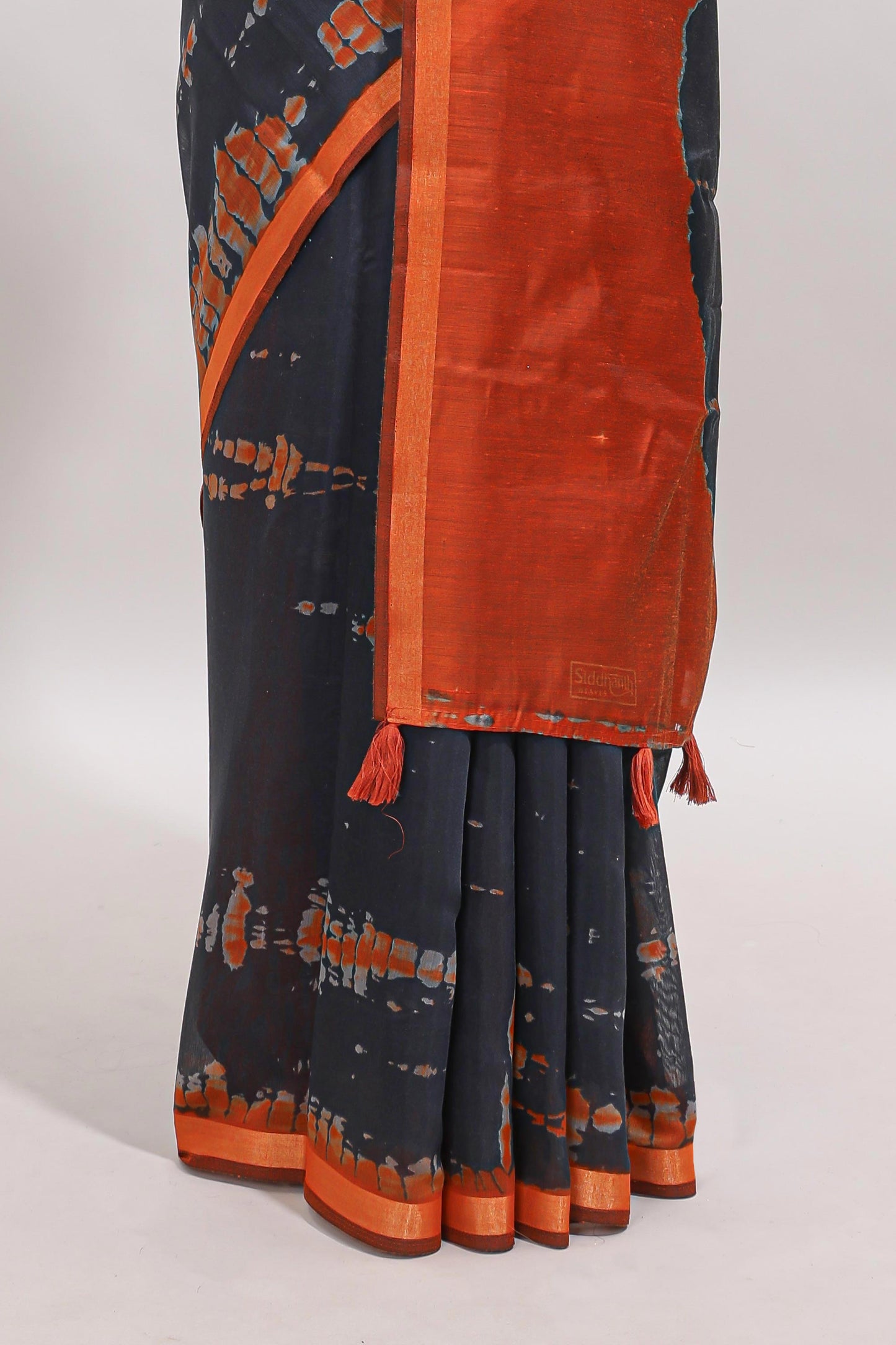Grey shibori design tussar saree with contrast zari border and blouse