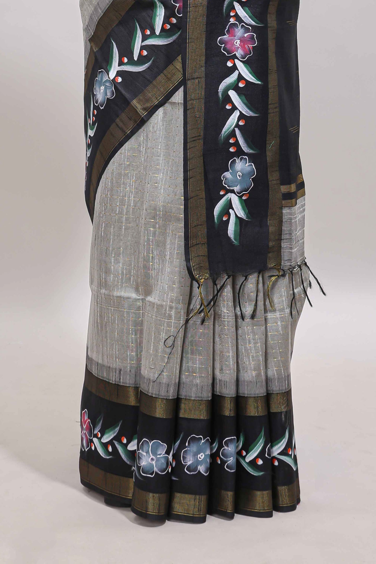 Grey zari design tussar saree with contrast floral print border and blouse