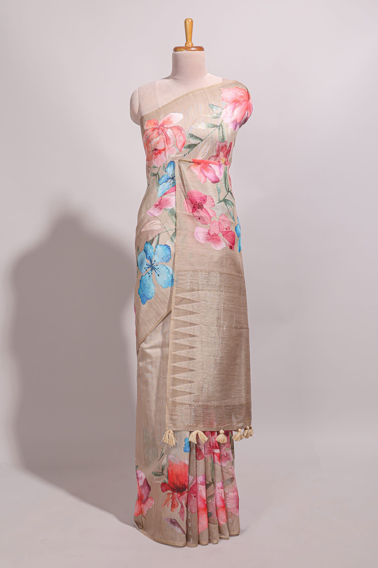 Borderless beige floral design semi tussar saree with self pallu and blouse
