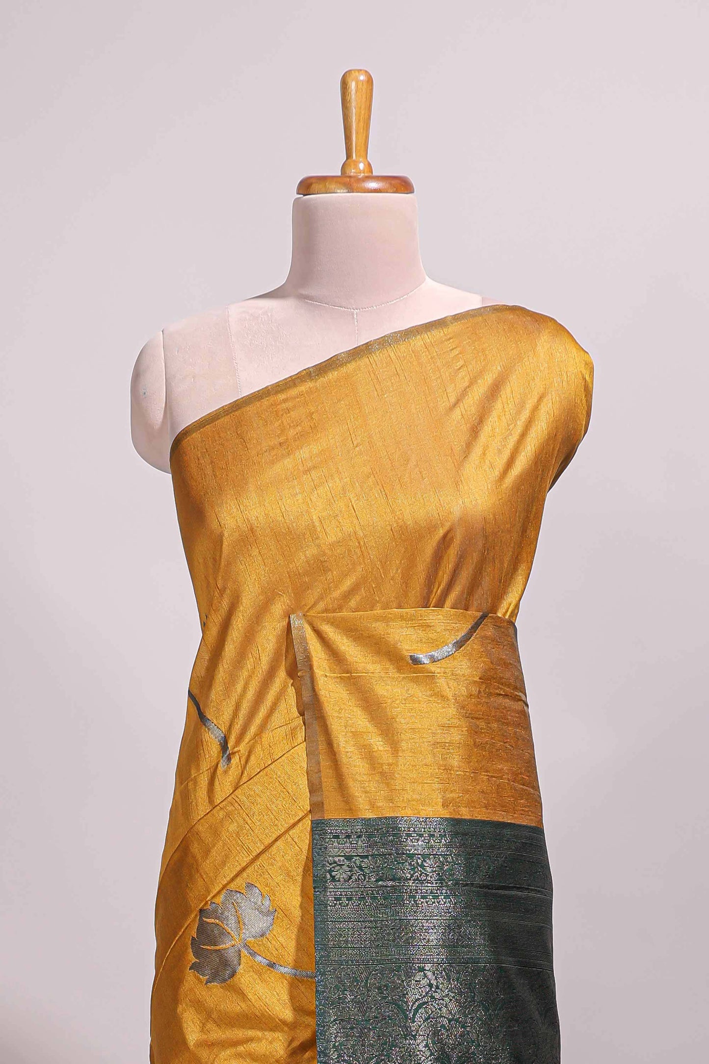 Borderless mustard floral design semi tussar saree with contrast pallu and blouse