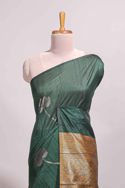 Borderless green floral design semi tussar saree with contrast pallu and blouse