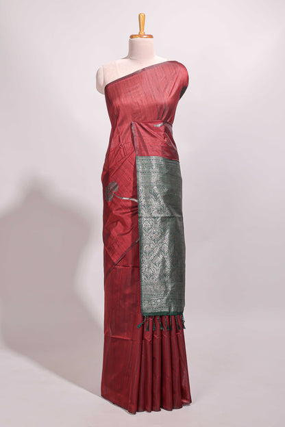 Borderless maroon floral design semi tussar saree with contrast pallu and blouse