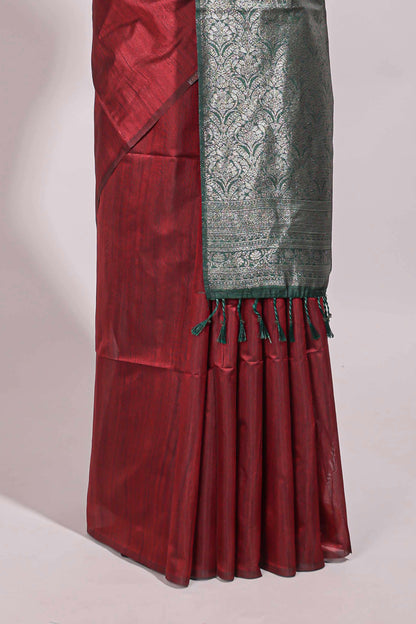 Borderless maroon floral design semi tussar saree with contrast pallu and blouse