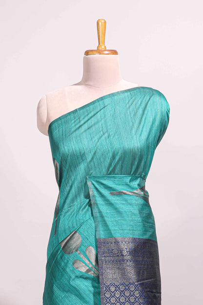 Borderless green floral design semi tussar saree with contrast pallu and blouse