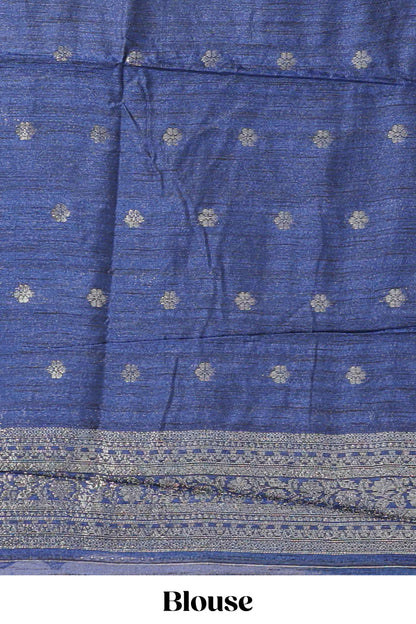 Borderless green floral design semi tussar saree with contrast pallu and blouse