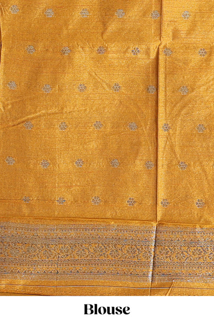 Borderless bottel green floral design semi tussar saree with contrast pallu and blouse