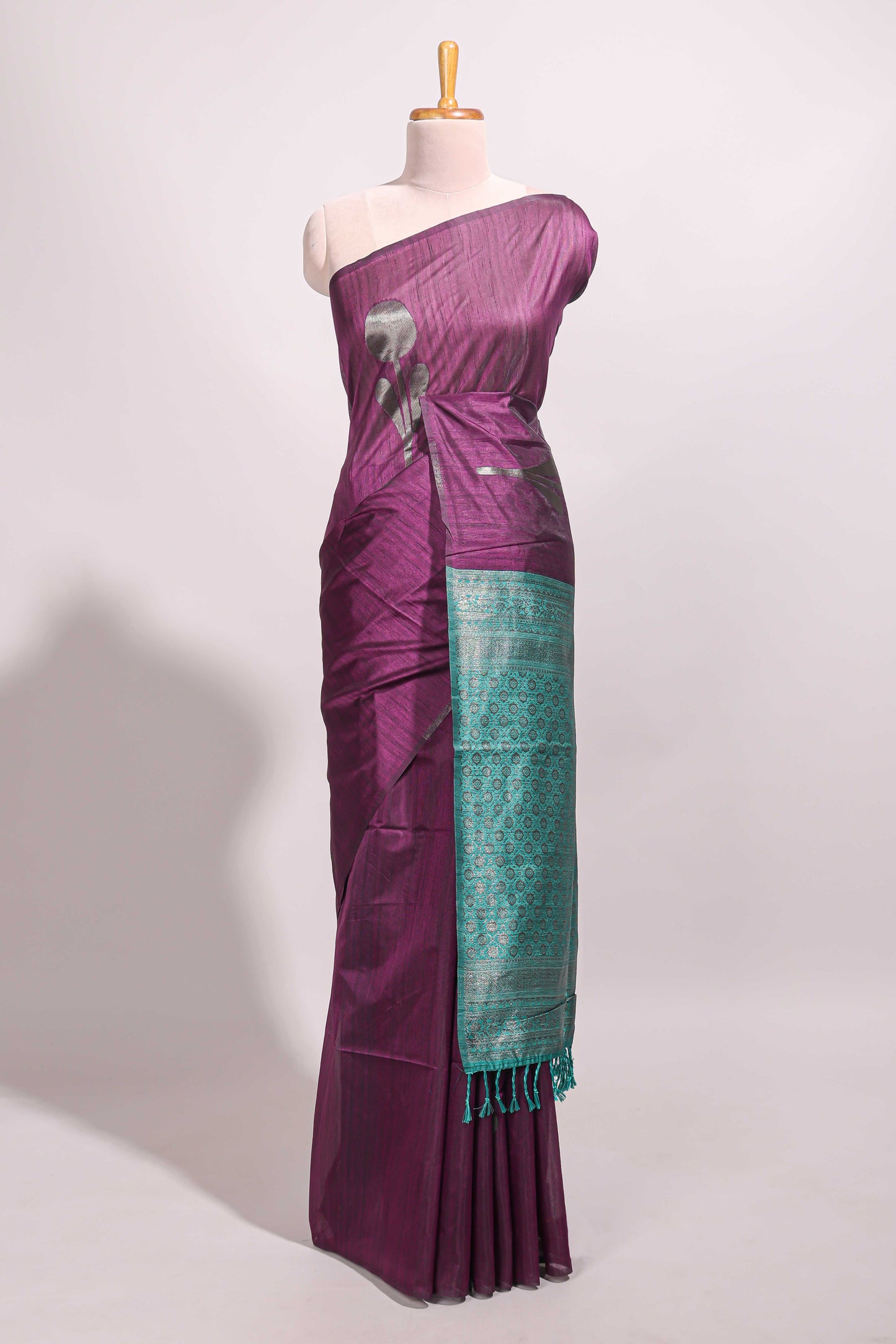 Borderless purple floral design semi tussar saree with contrast pallu and blouse