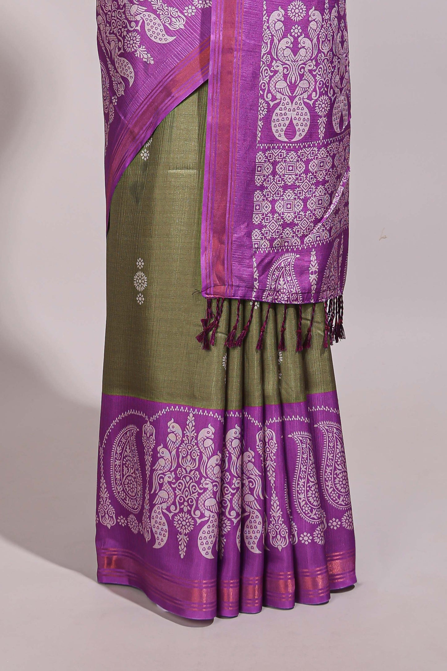 Green floral motifs semi tussar saree with contrast border and printed blouse