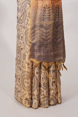 Sandal all over body Warli print withleaf motifs pallu and contrast blouse