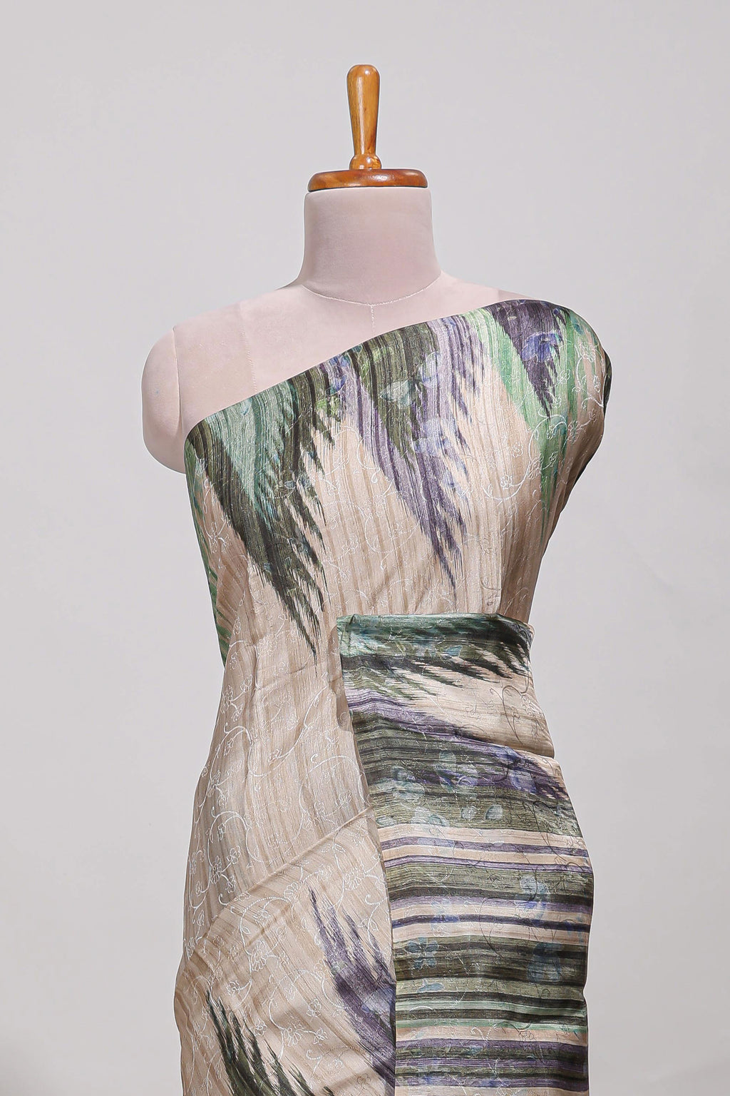 Beige ikkat print tussar saree pastel multi coloured ikkat patterns with matching blouse with matching pallu