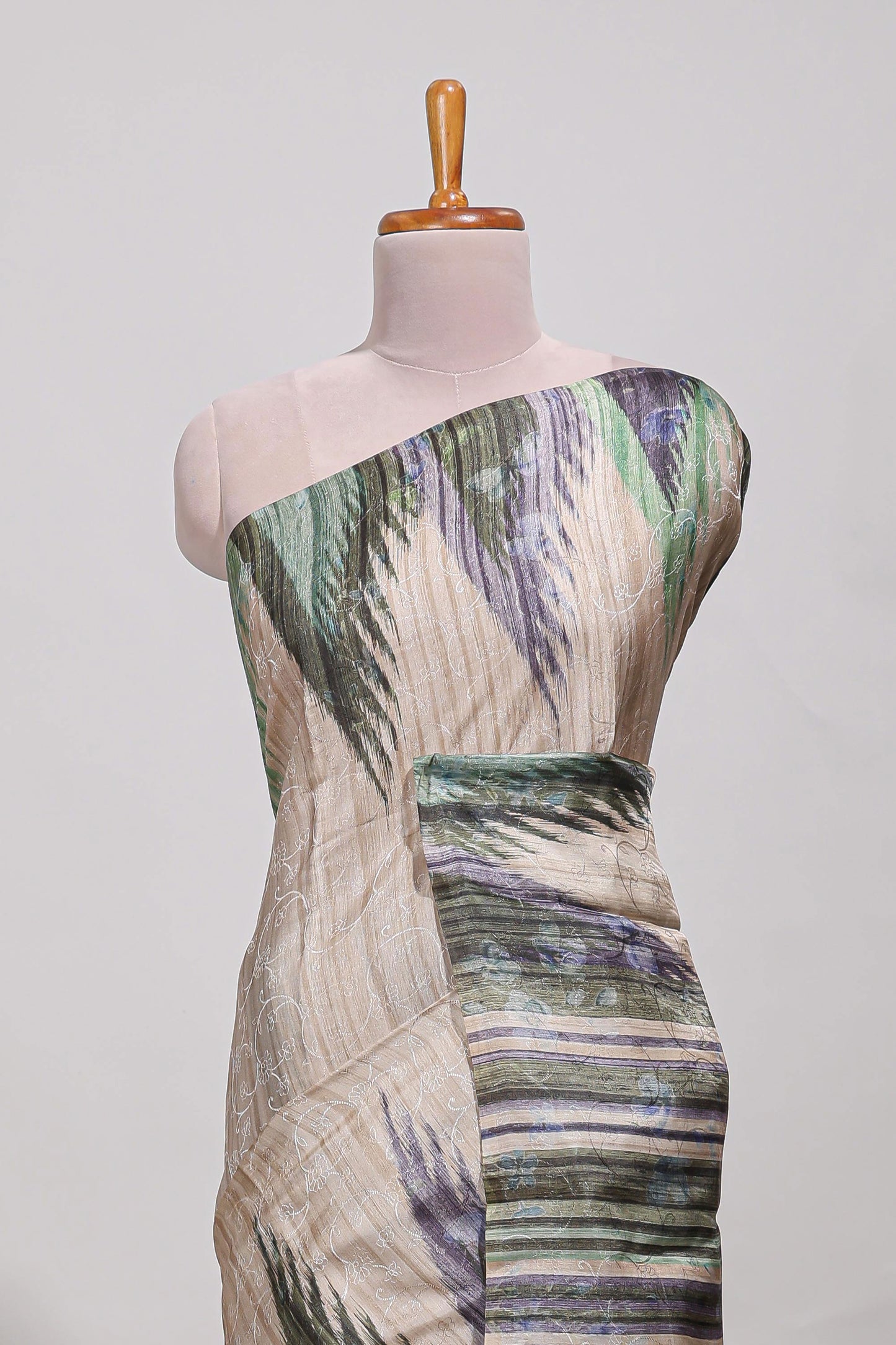 Green ikkat print tussar saree pastel multi coloured ikkat patterns with matching blouse with matching pallu