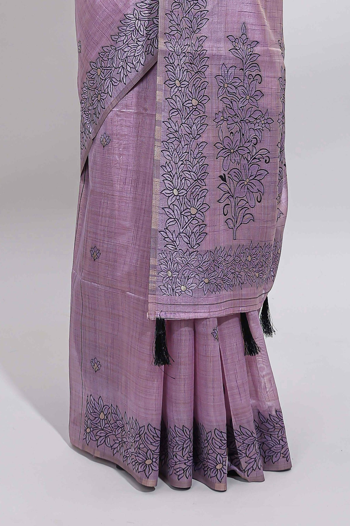 Lavender floral motifs tussar saree with self floral designed border and matching blouse