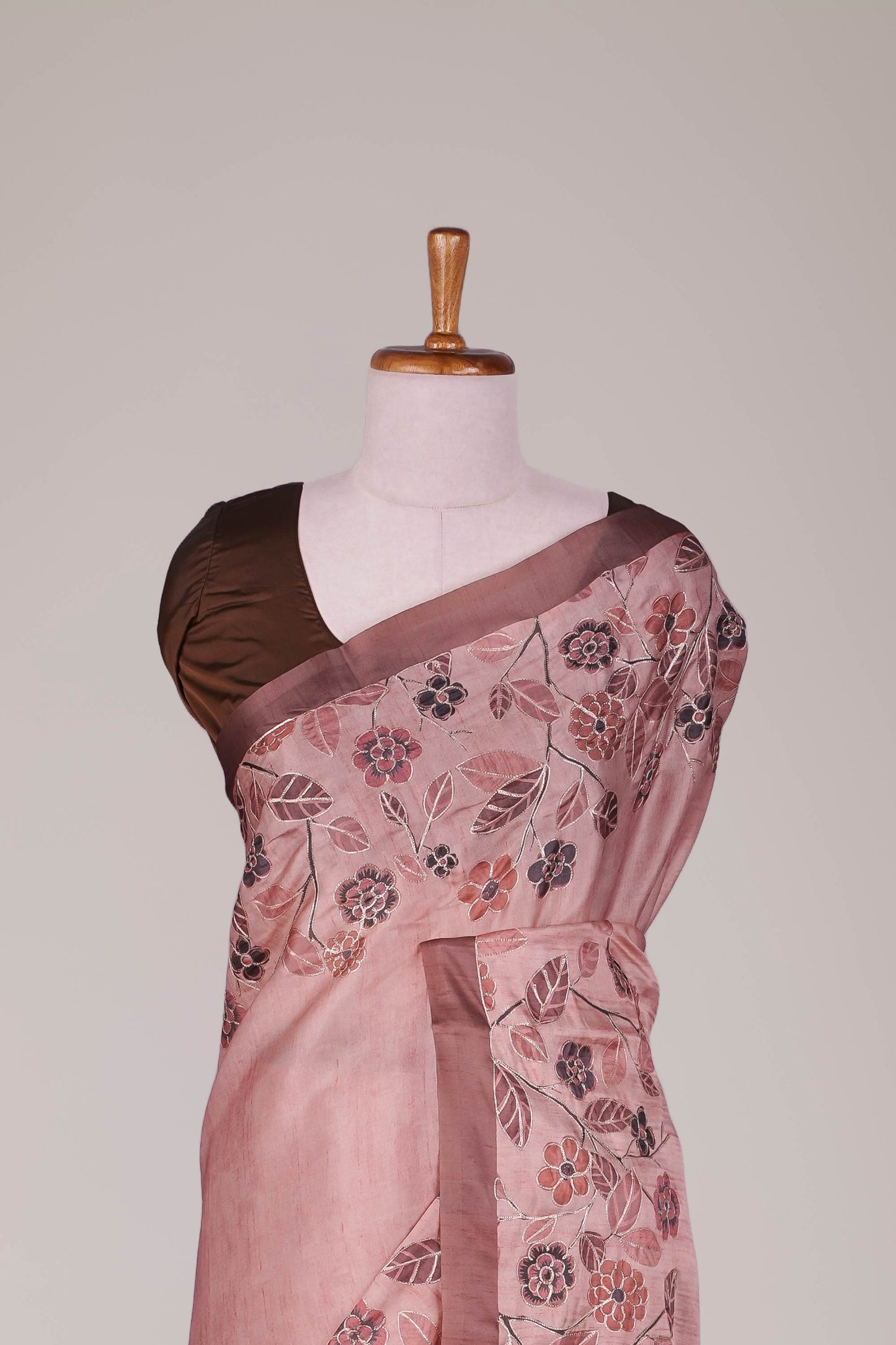  Aari floral work accent 