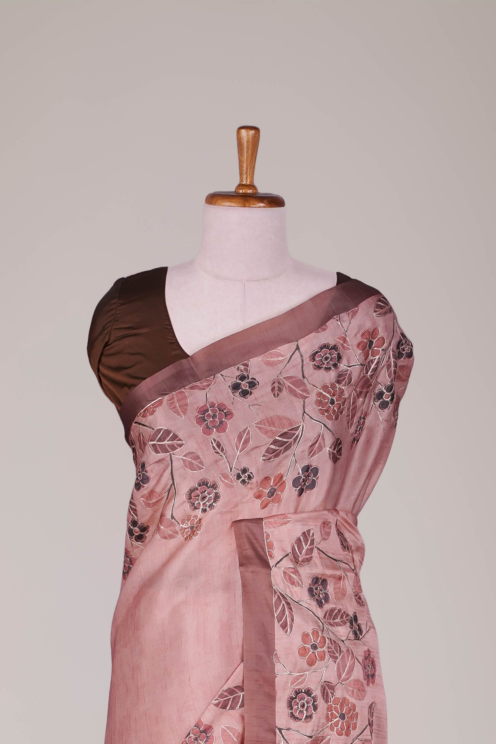  Aari floral work accent 