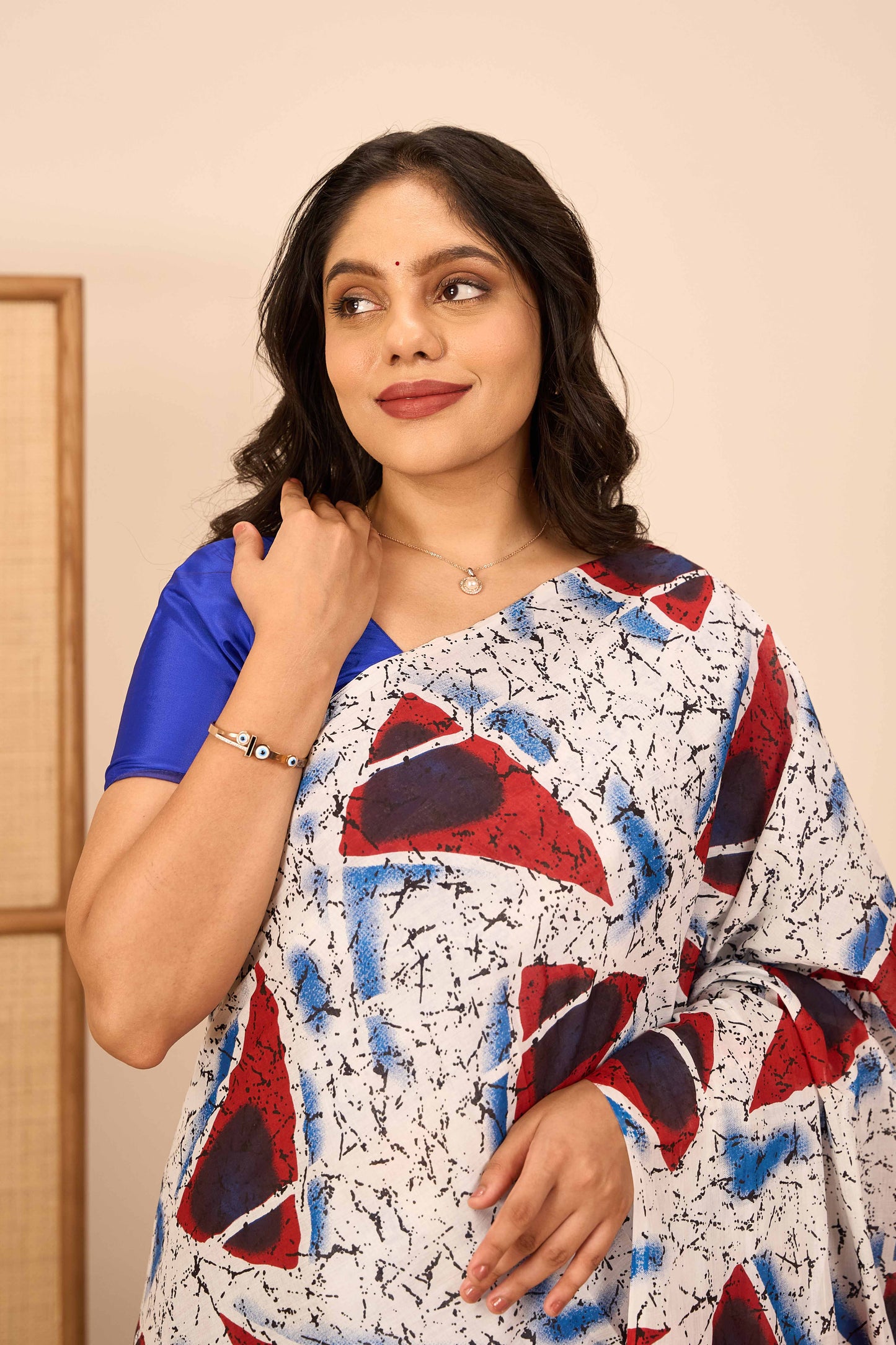 Abstract print mulmul cotton saree