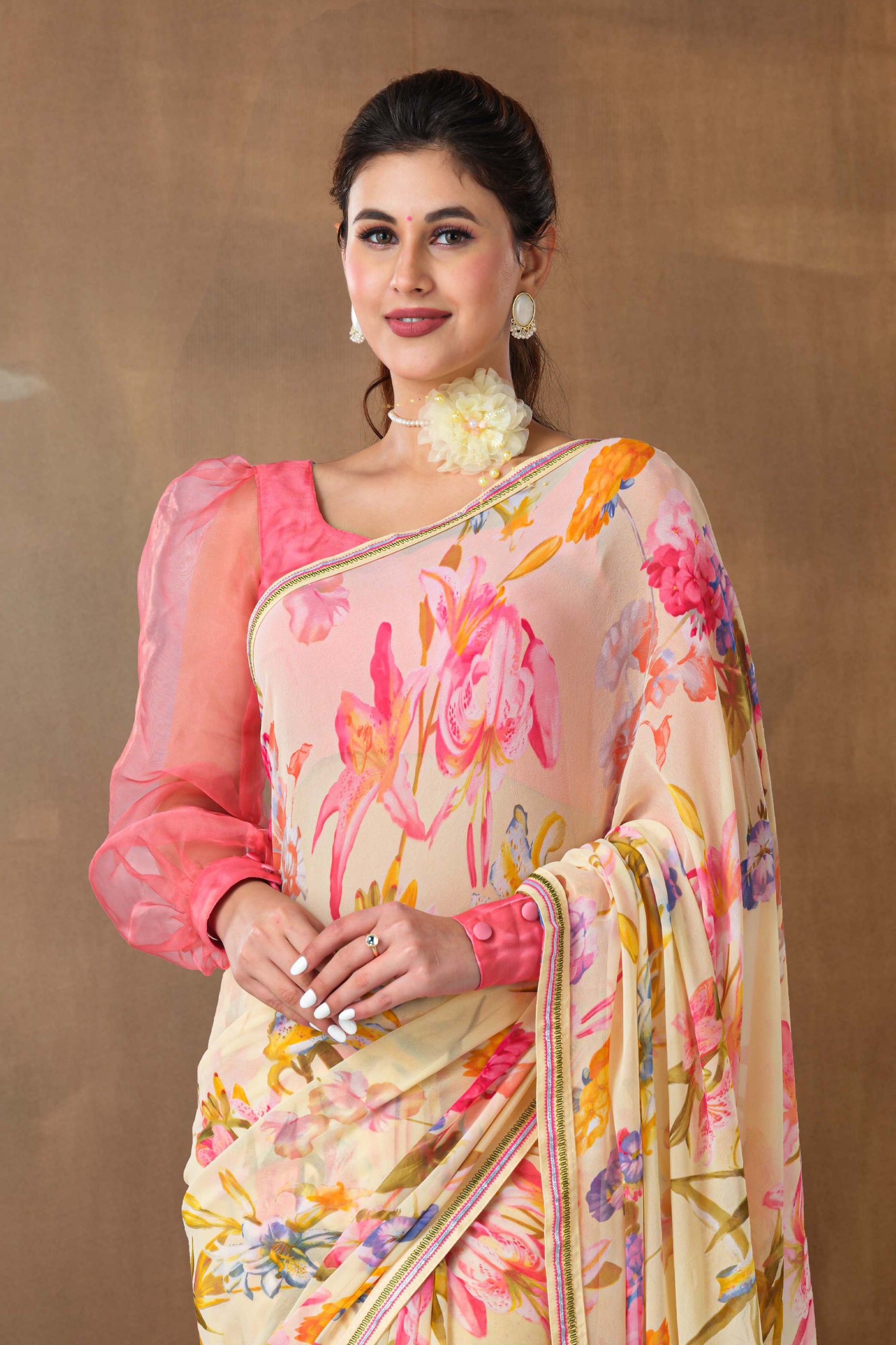  Baby yellow Floral print detailing 