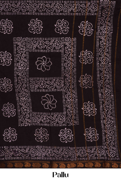  Bandhani design detailing 