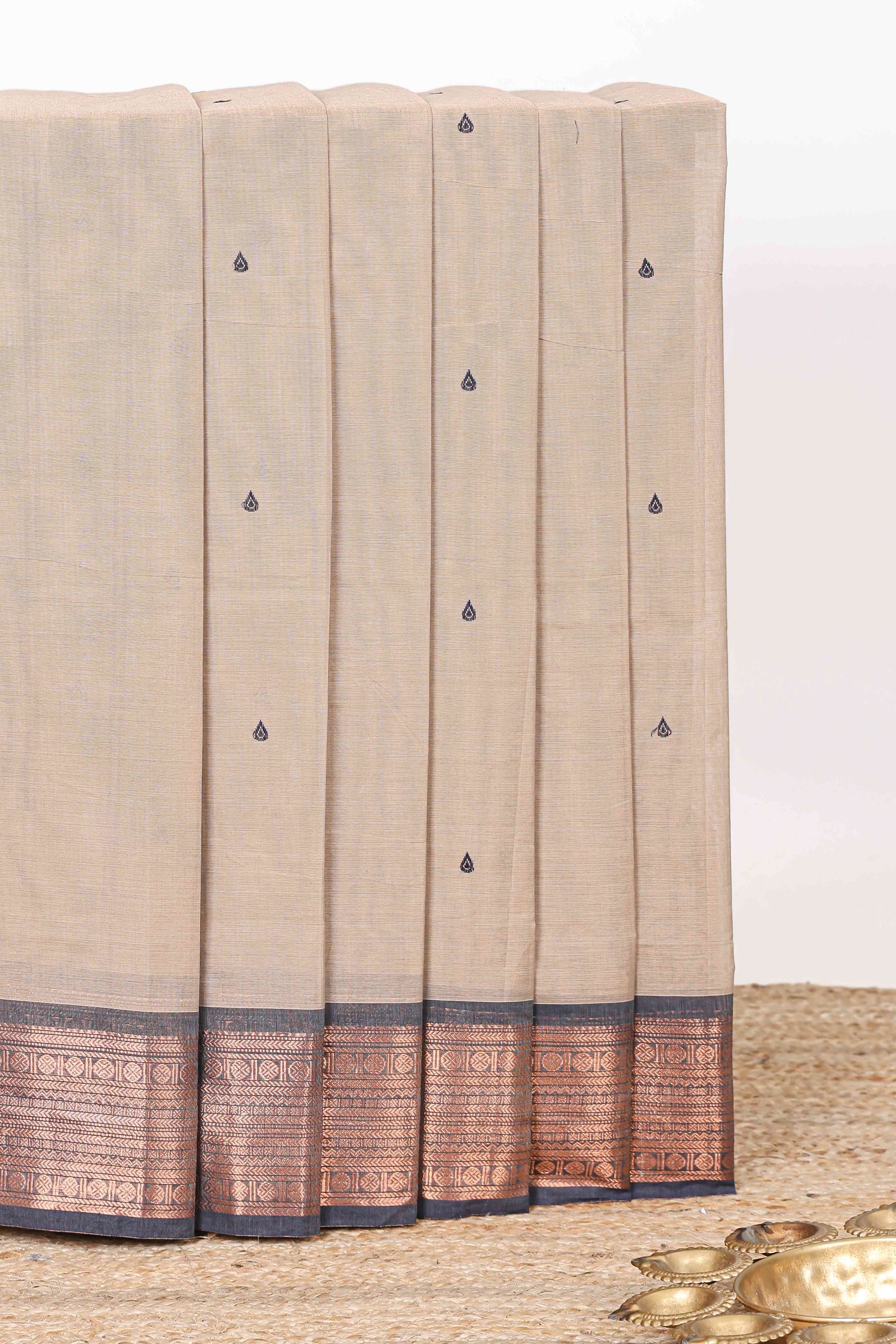 Beige butta chettinad cotton saree