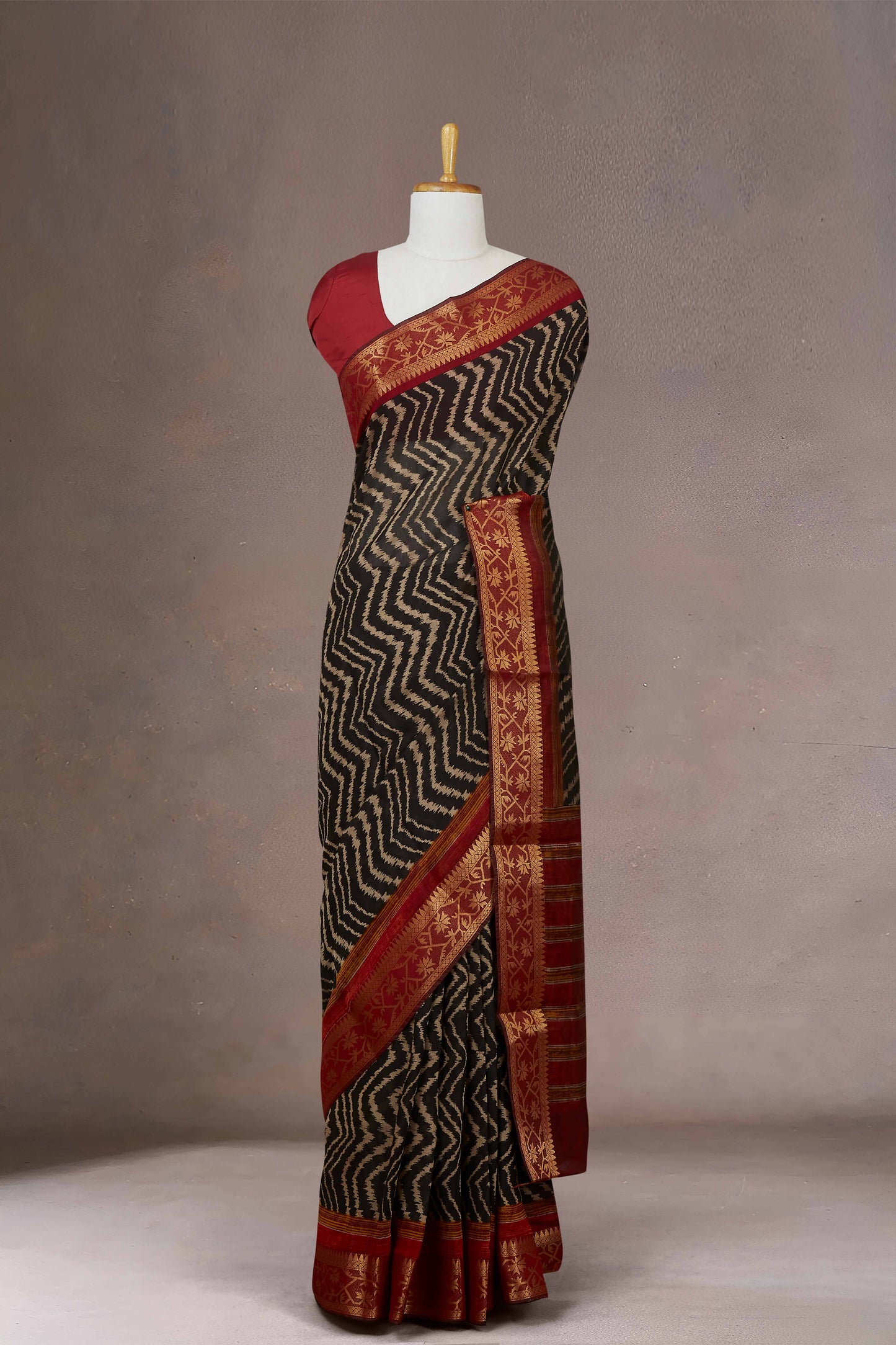 Black elegant Tussar Saree
