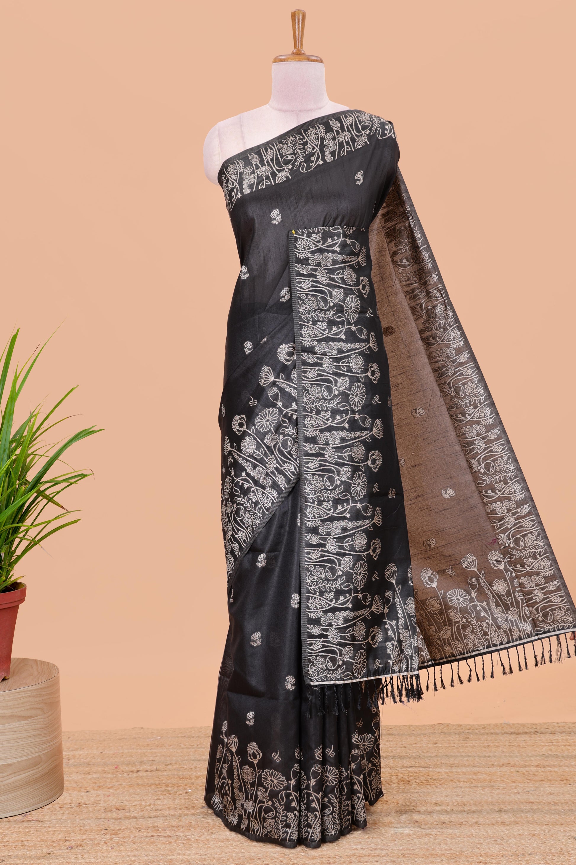 Black munga cotton saree