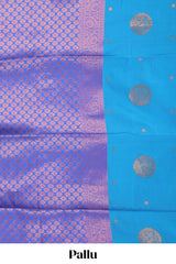 Blue color Ogee design pallu 