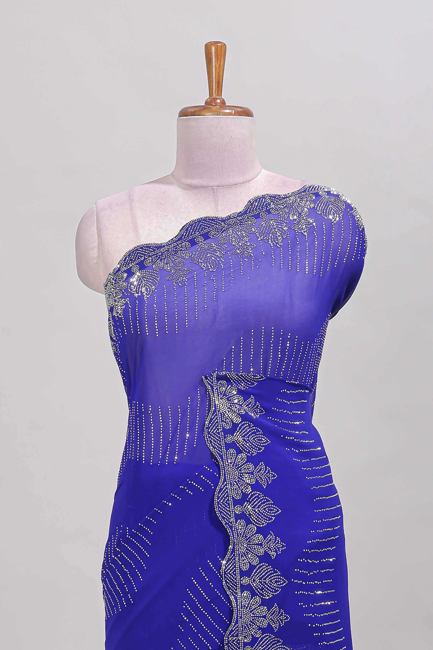 Blue scallop floral saree