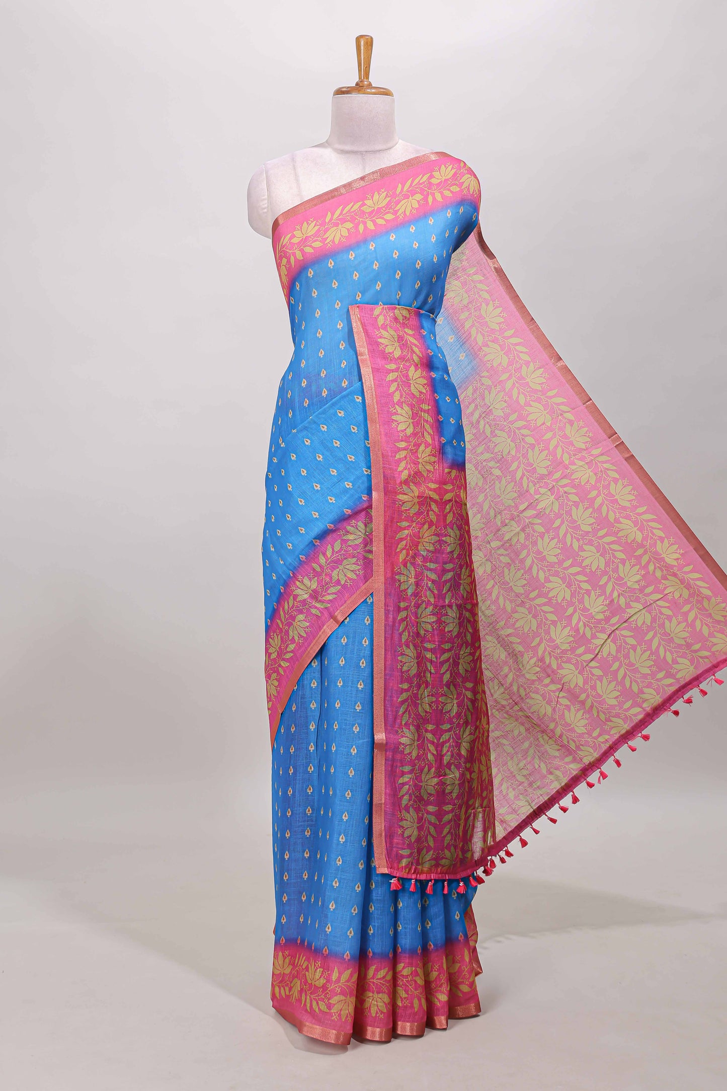 Blue spade motifs linen cotton saree 
