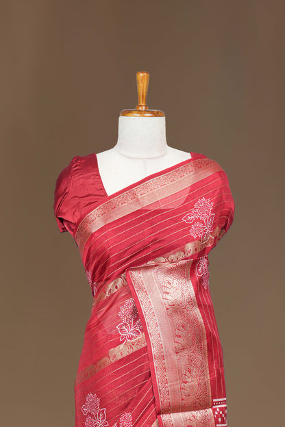 Butta floral detailing saree