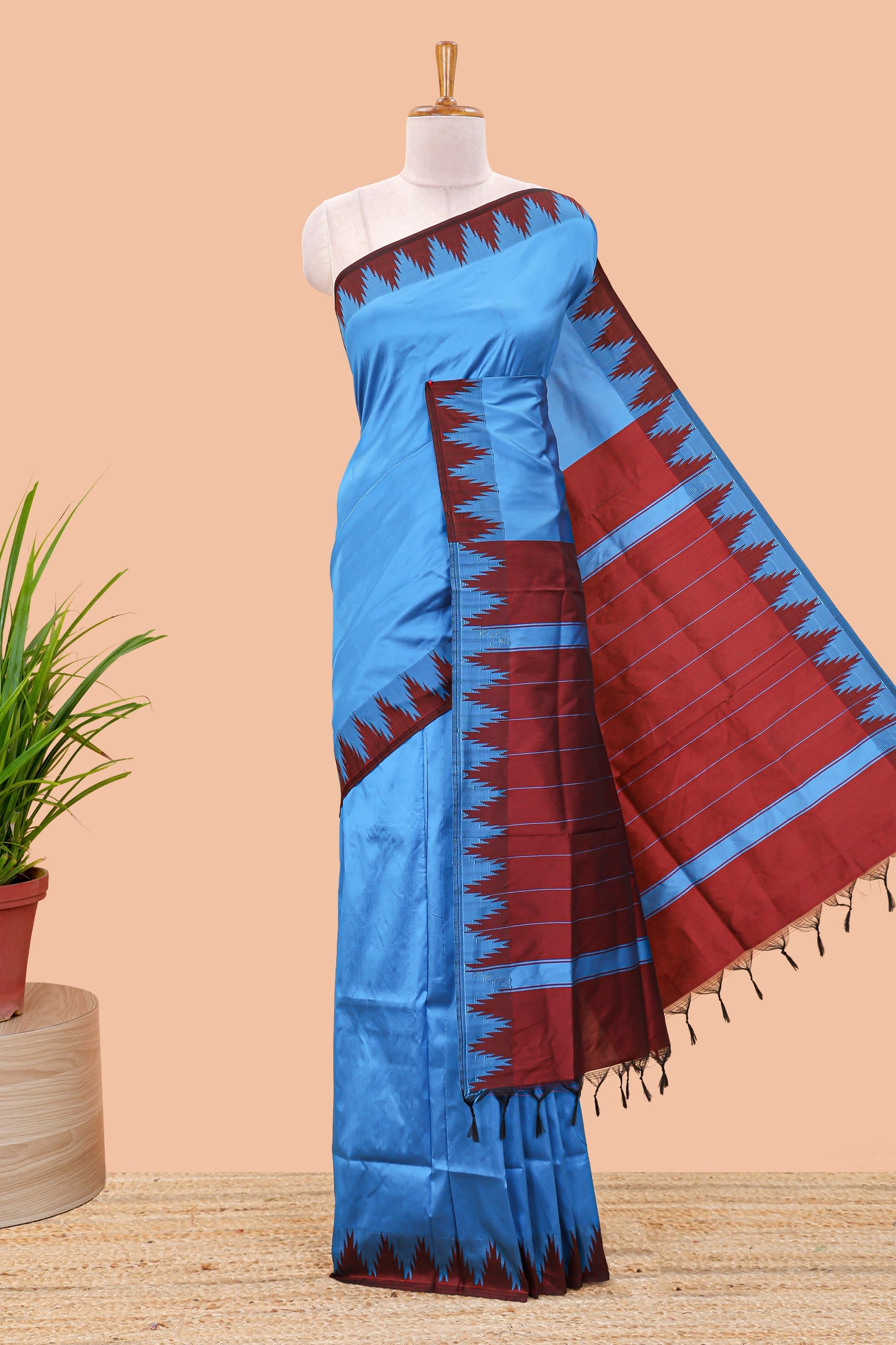 Blue plain poly cotton saree with contrast pallu and geometric border