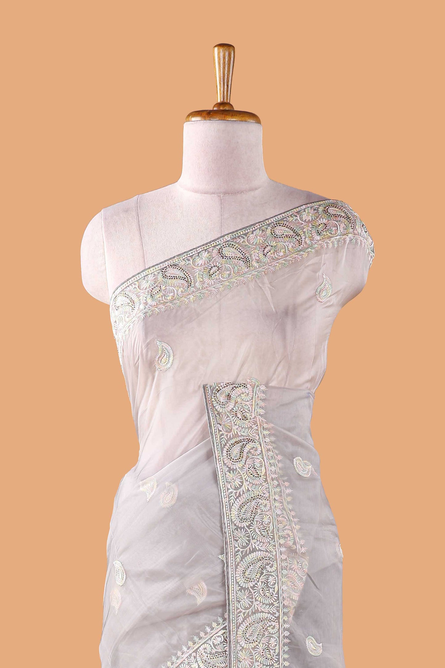 Grey organza crush saree with leaf embroidery design, self pallu and blouse