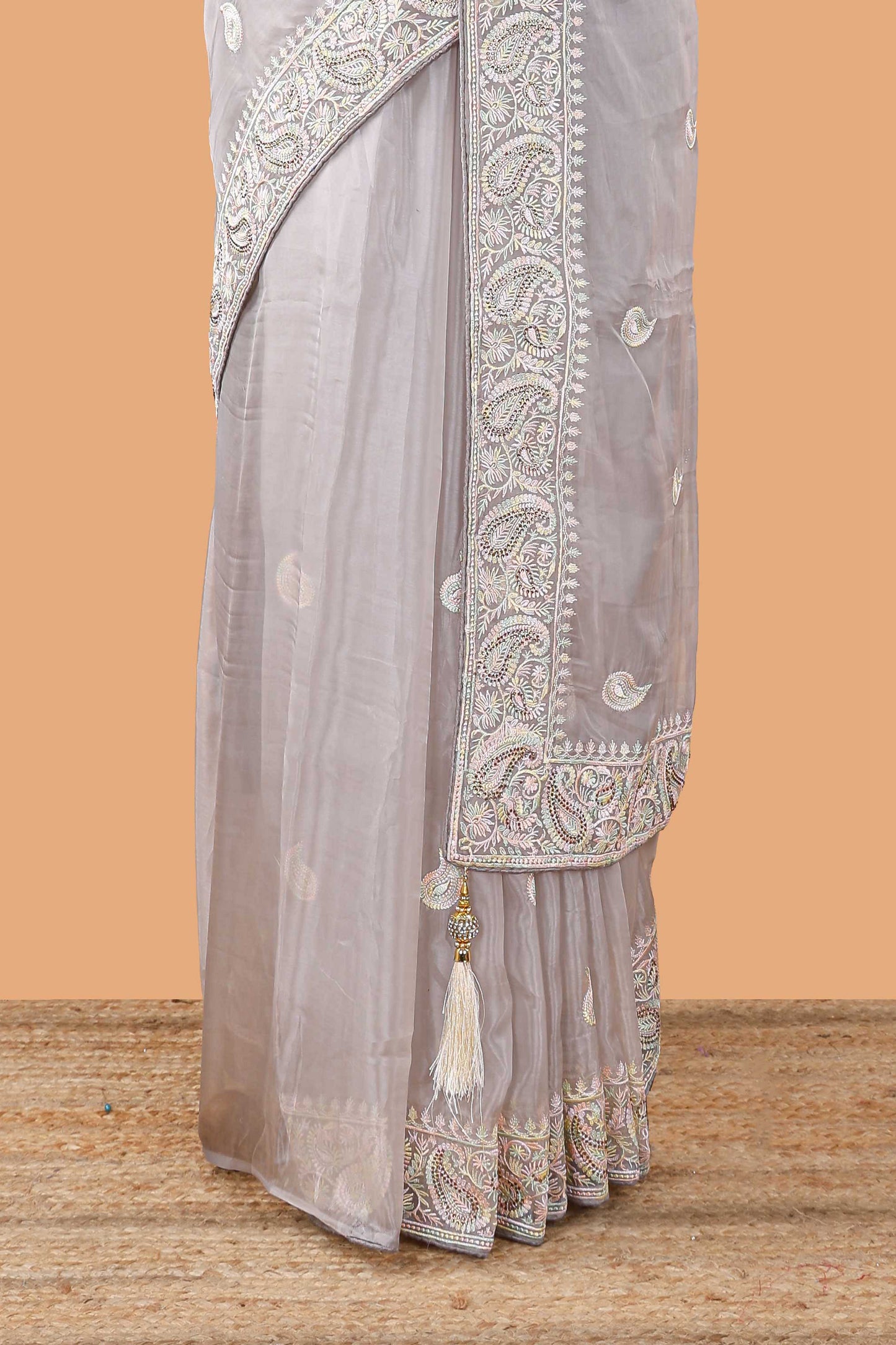 Grey organza crush saree with leaf embroidery design, self pallu and blouse