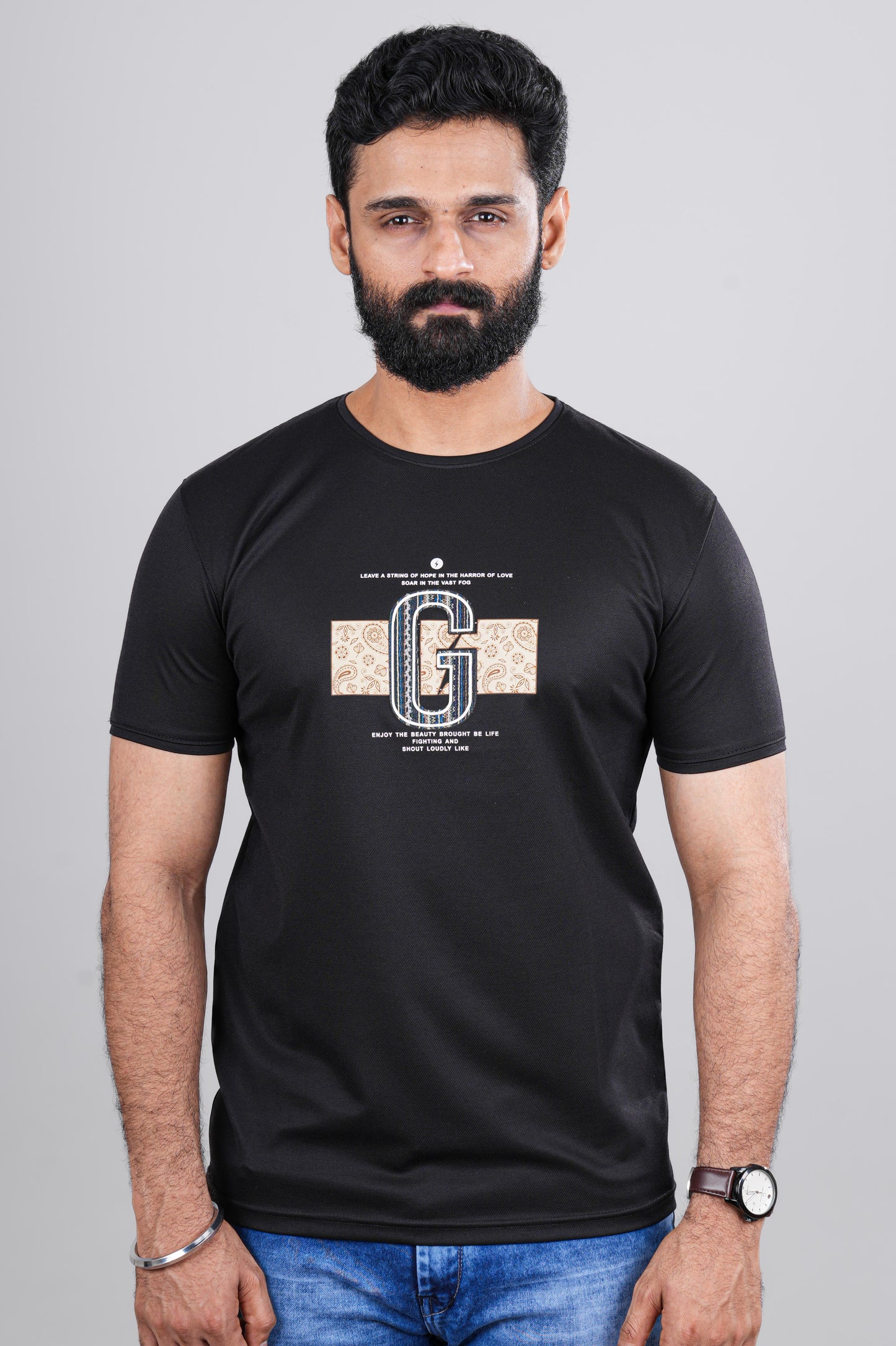 Classic black cotton tshirt