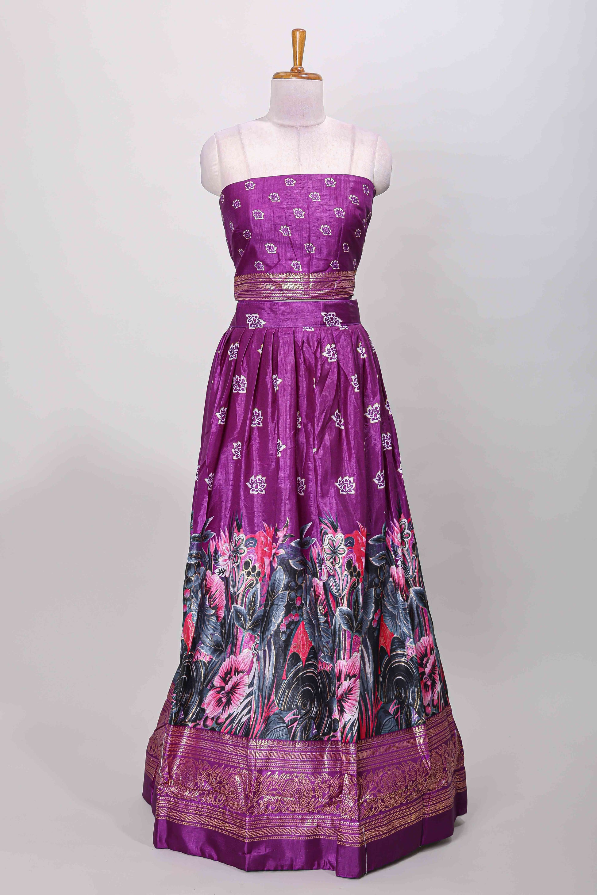 Classic dhavani celebration outfit