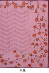 Contrast border accent pallu
