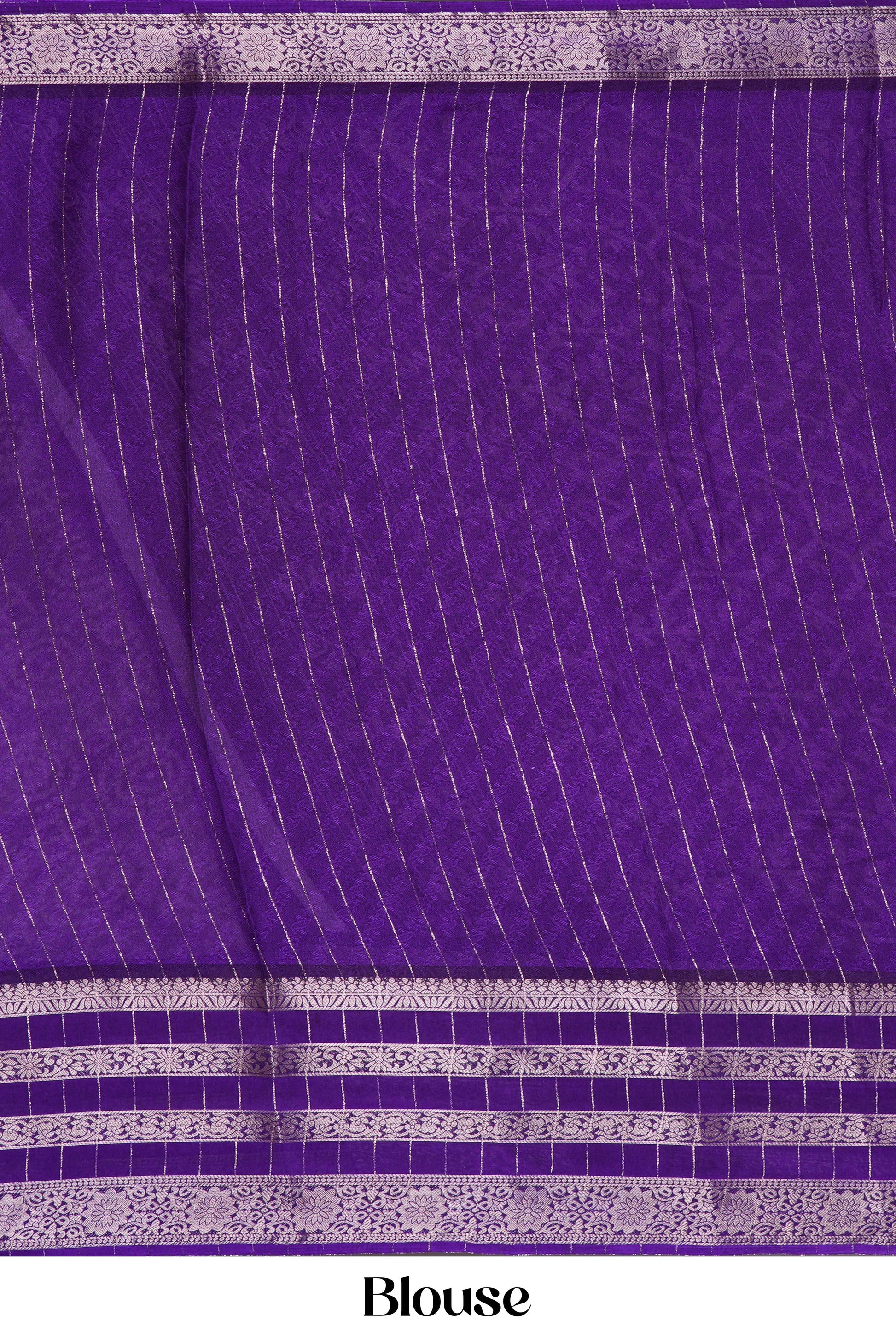 Contrast jacquard border saree