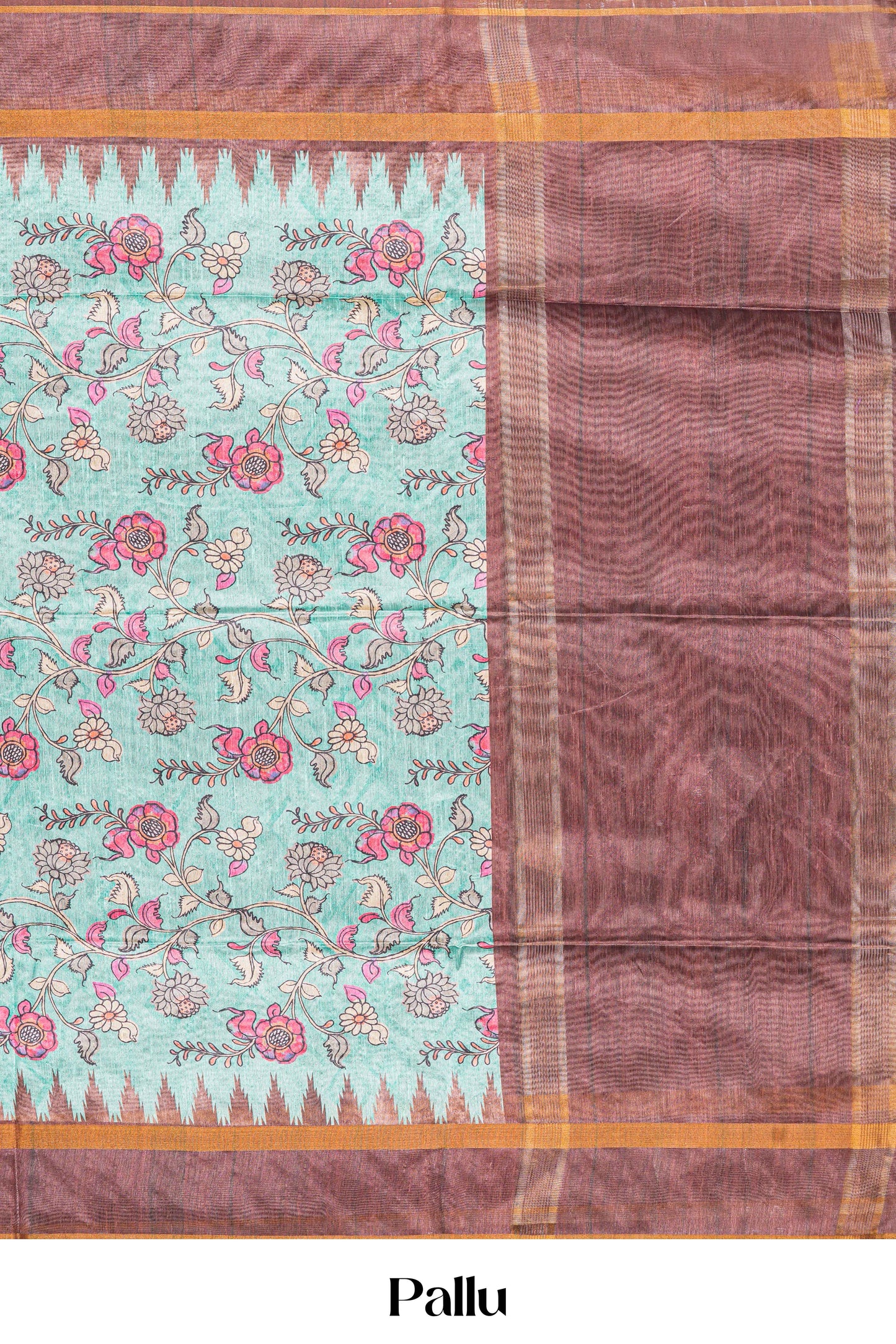 Contrast pallu design saree