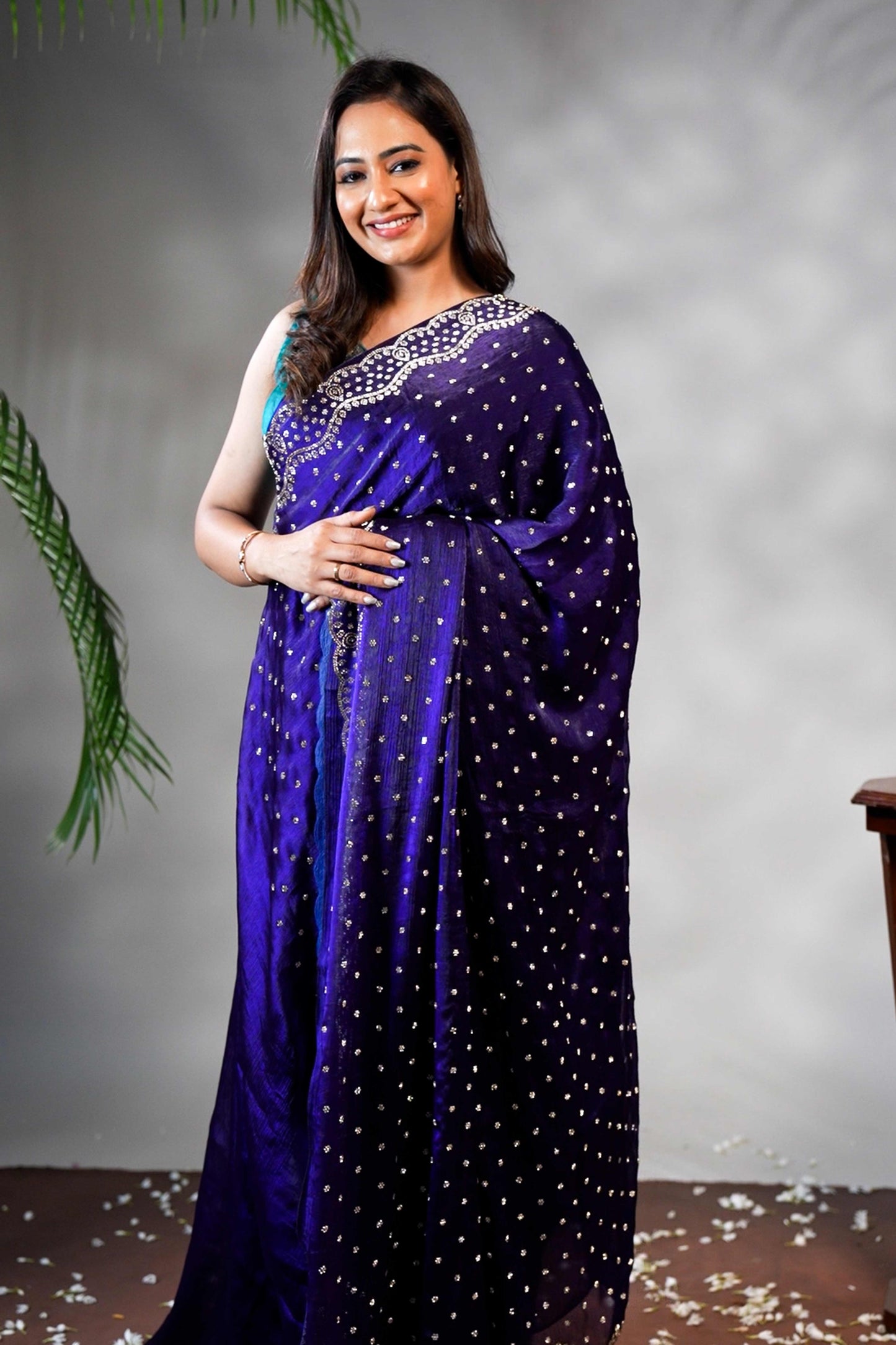 Crystal stone pattern work