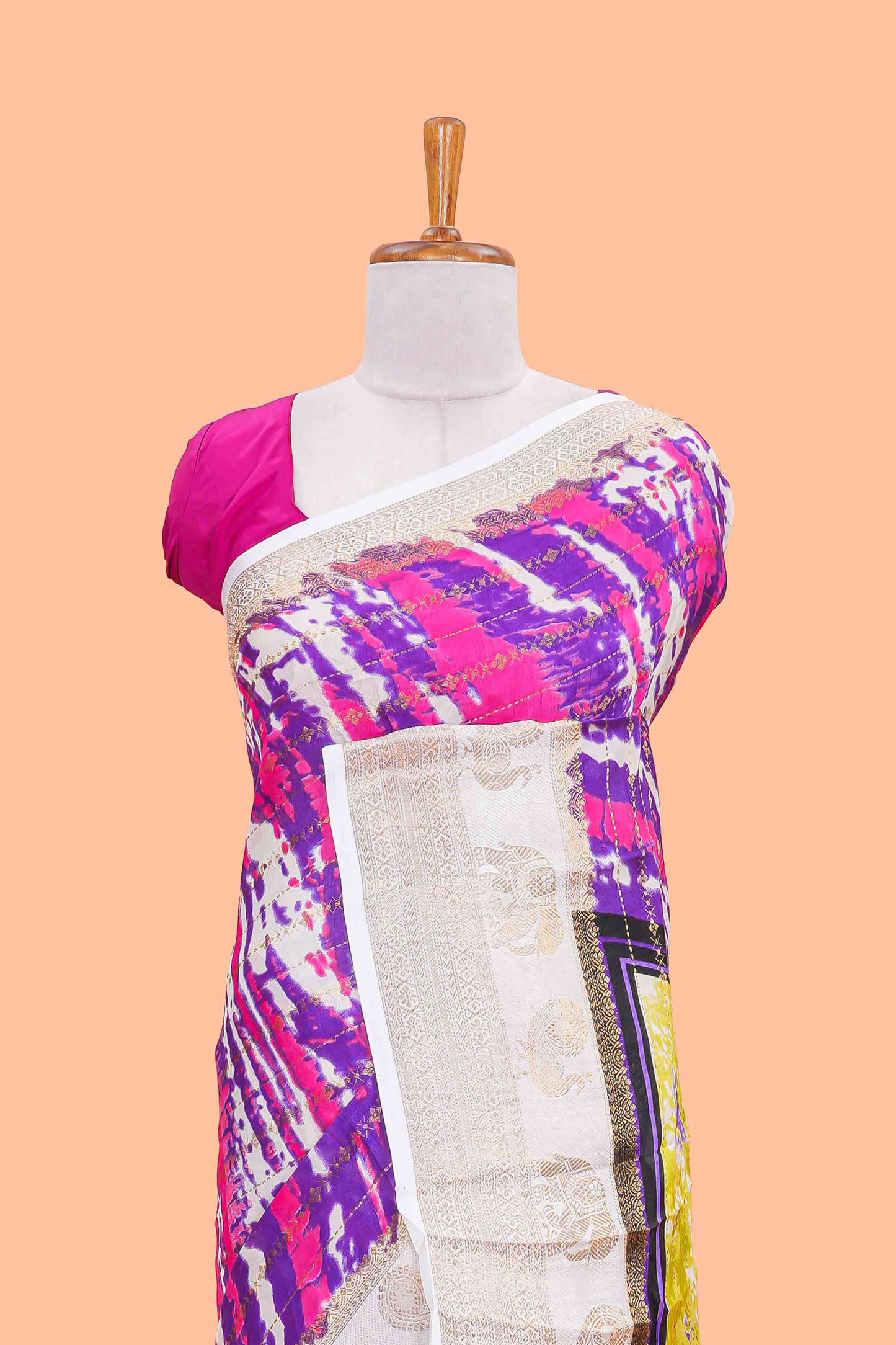 Dola silk kanchipuram border saree