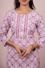 Ethnic neckline design suit