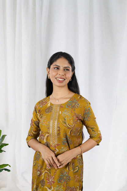 Ethnic printed traditional outfit