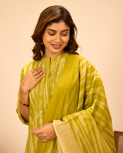 Festive ethnic printed outfit