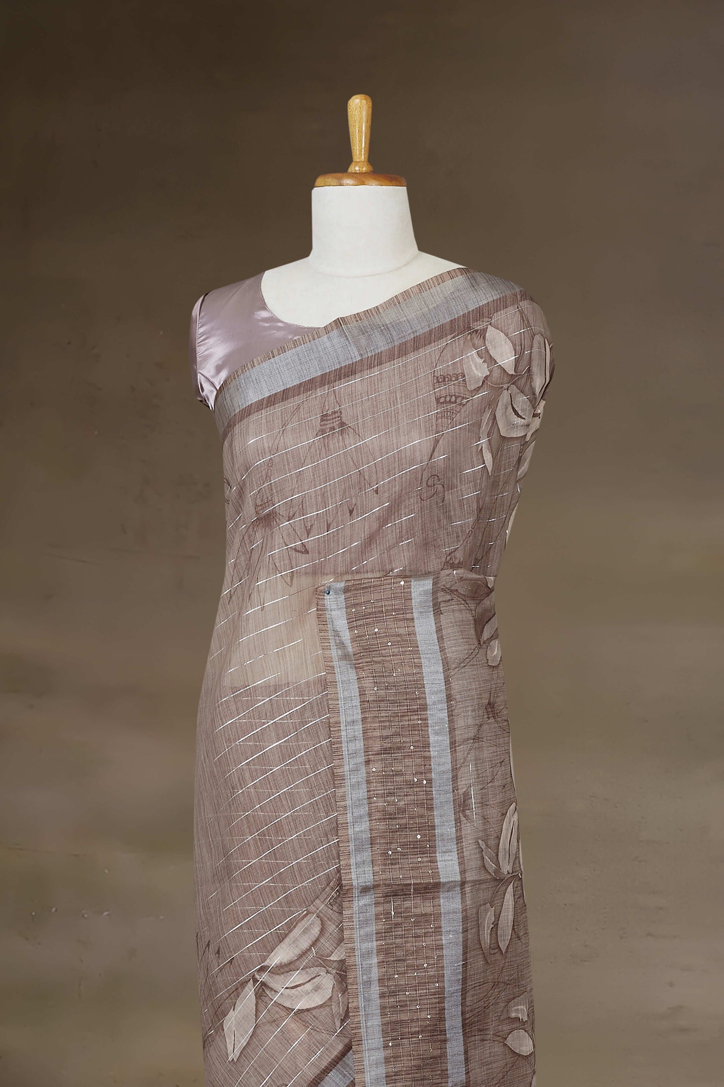 Floral blouse linen saree