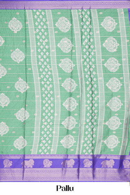 Floral pallu design