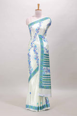 Floral print pattern detailing