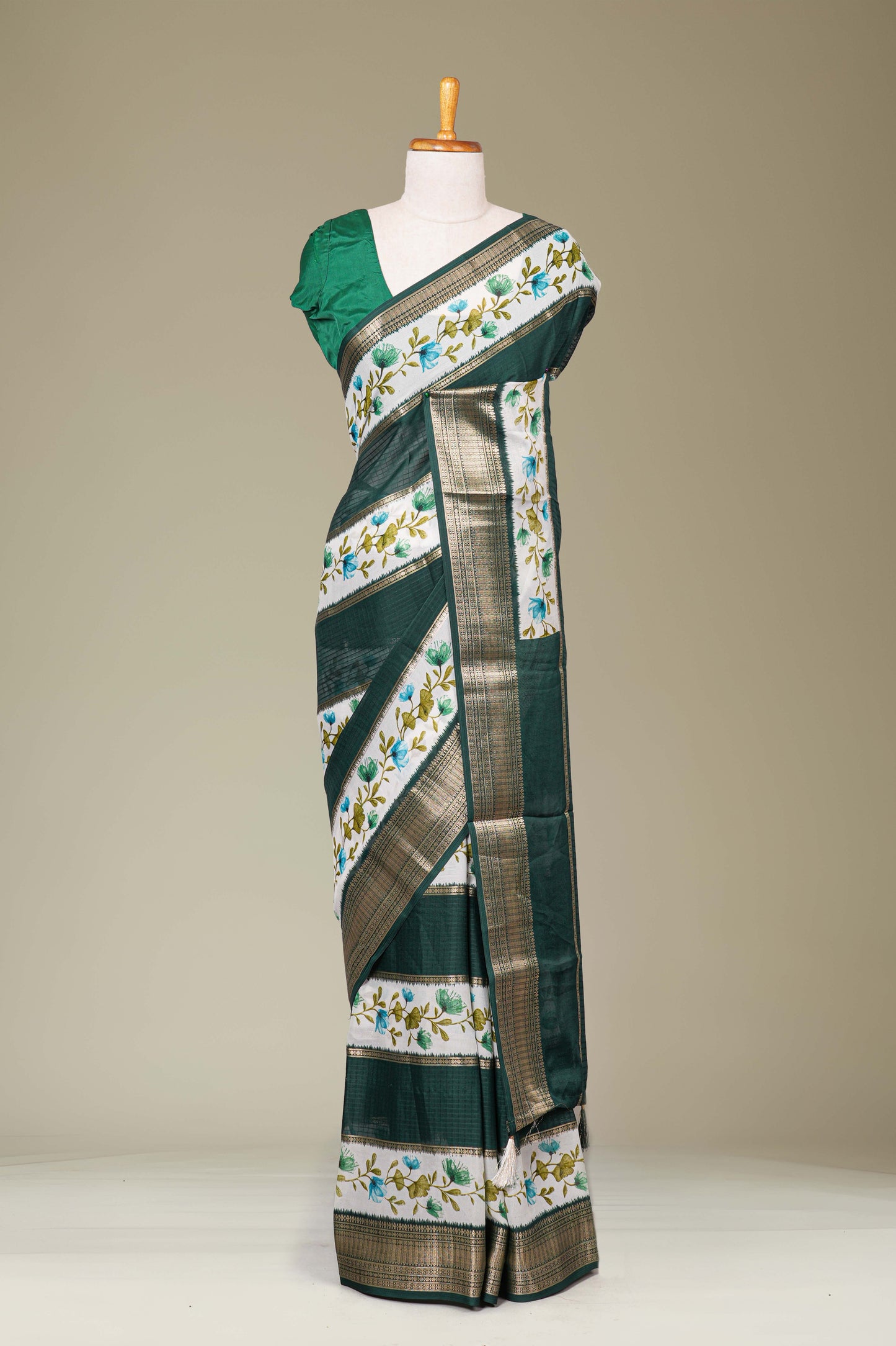 Floral printed border

