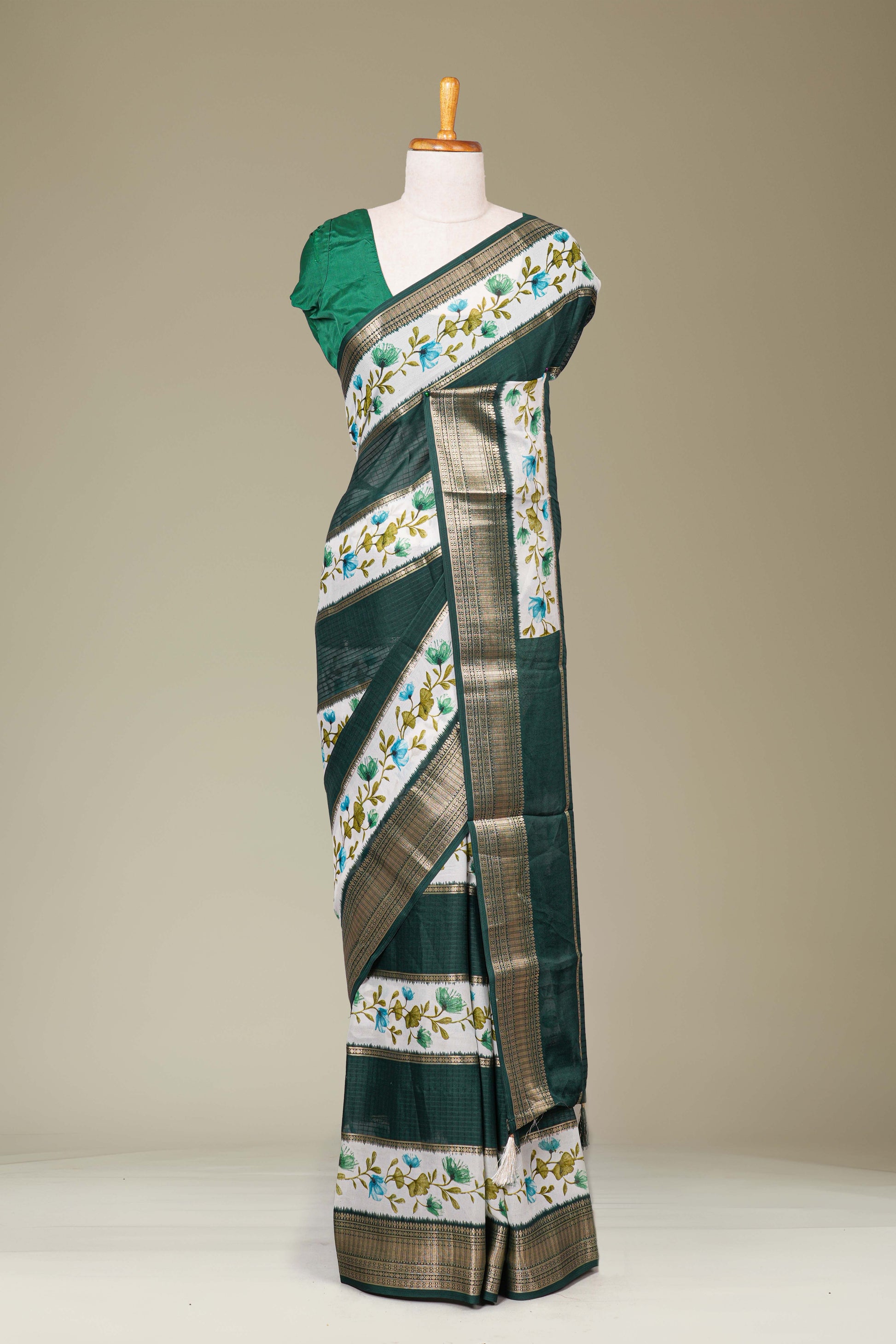 Floral printed border
