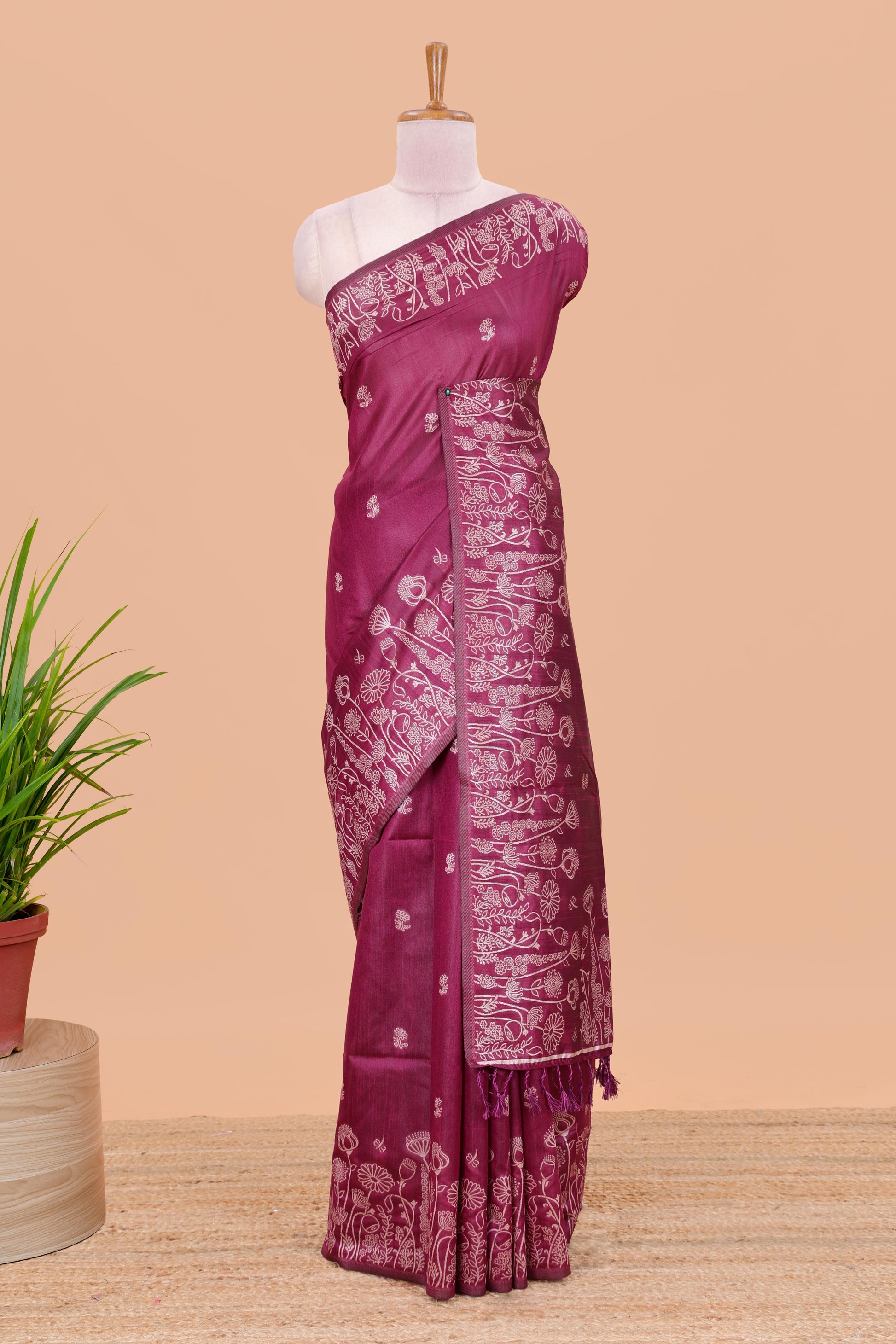 Floral thread magenta munga saree
